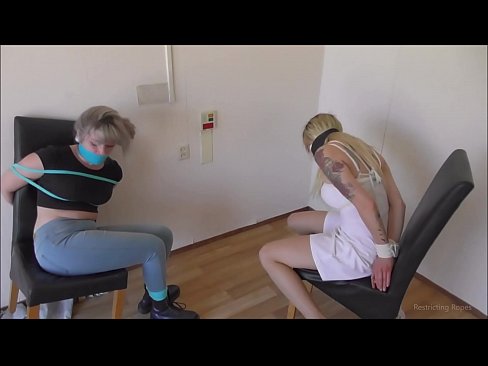 ❤️ Avhengig / bundet opp og kneblet / jente i nød ☑ Sludder hos oss ❌️❤